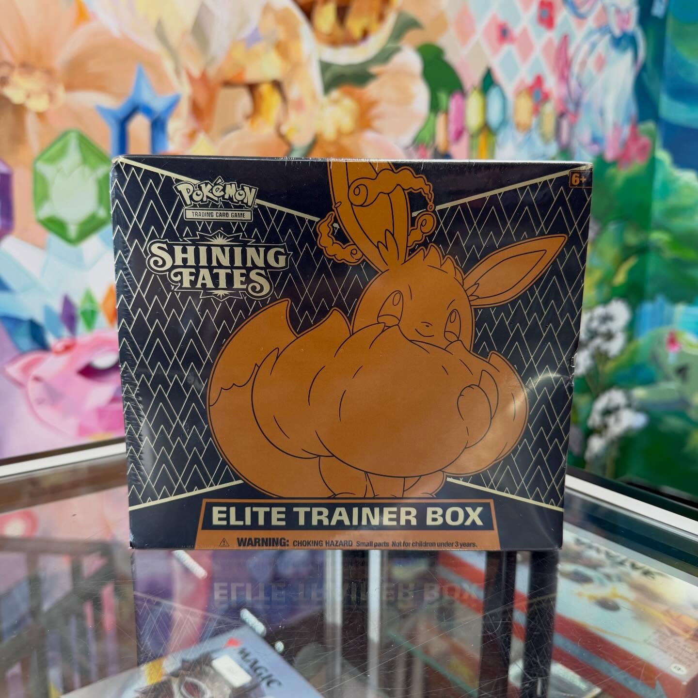 Pokemon Shining Fates Elite Trainer Box